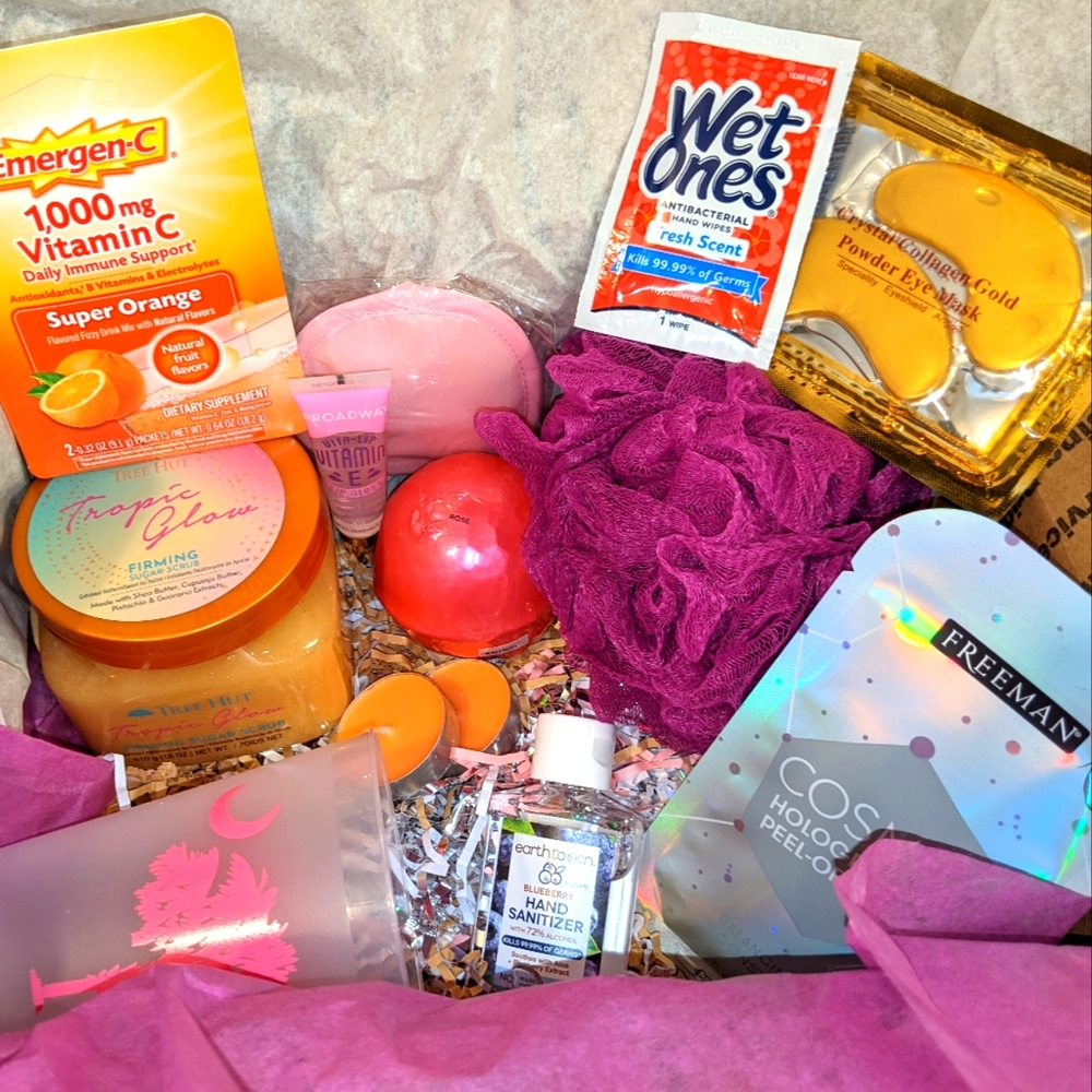 Treehut Tropic Glow Self Care Box